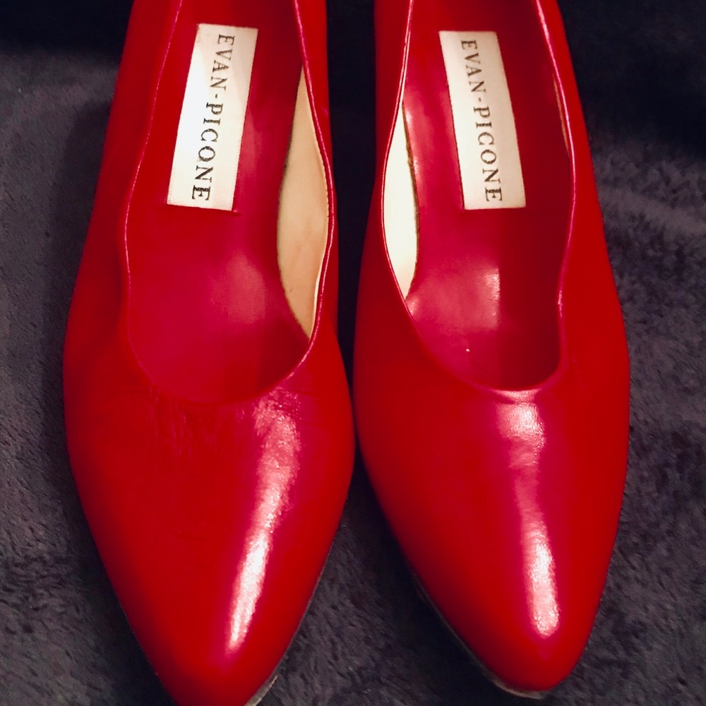 Vintage Evan Picone Red Heels - 9N